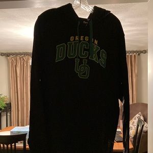 NWT Oregon Ducks black sweatshirt